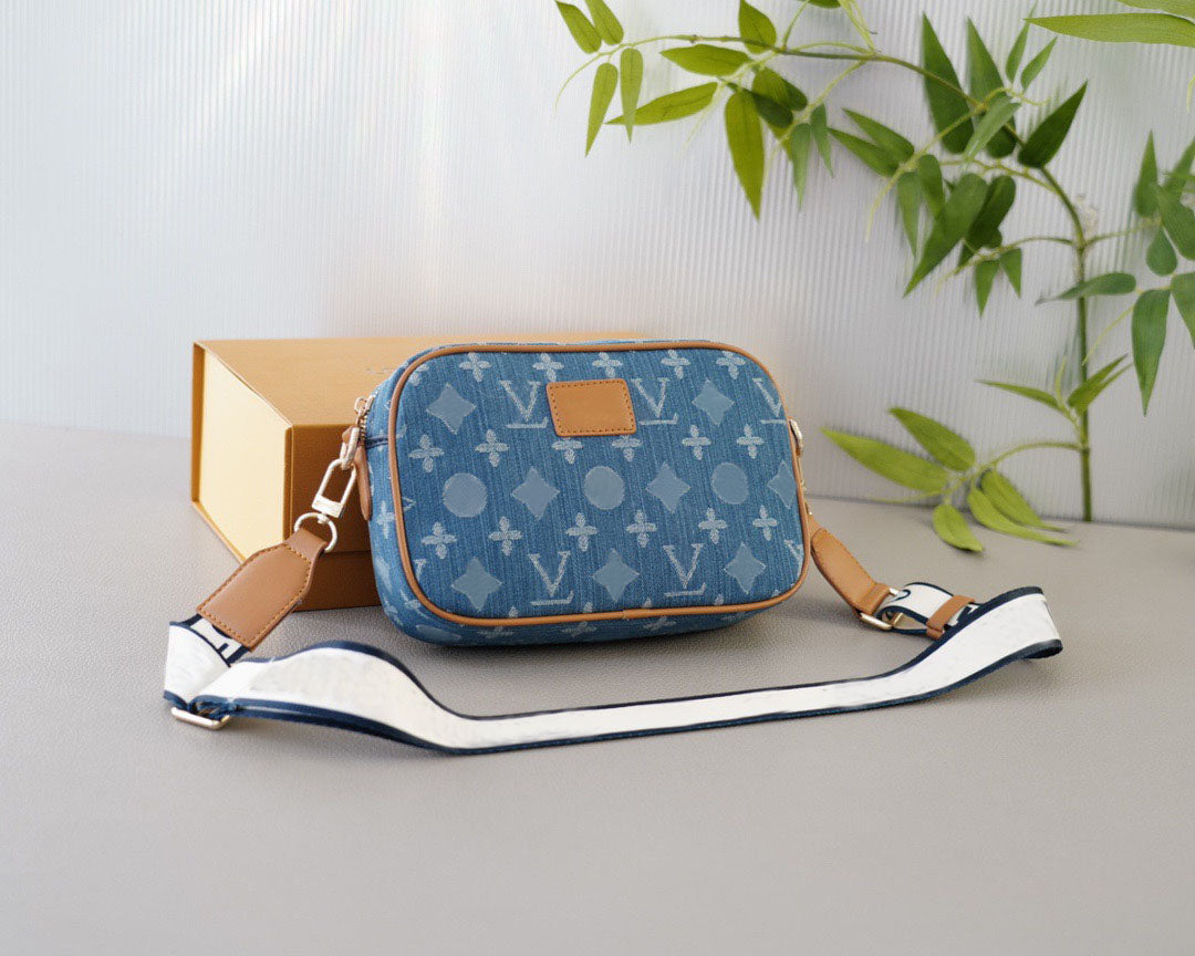 2024 new style shoulder bag clutch handbag Blue denim designer bag tote bag fashion women crossbody package Digital camera bags