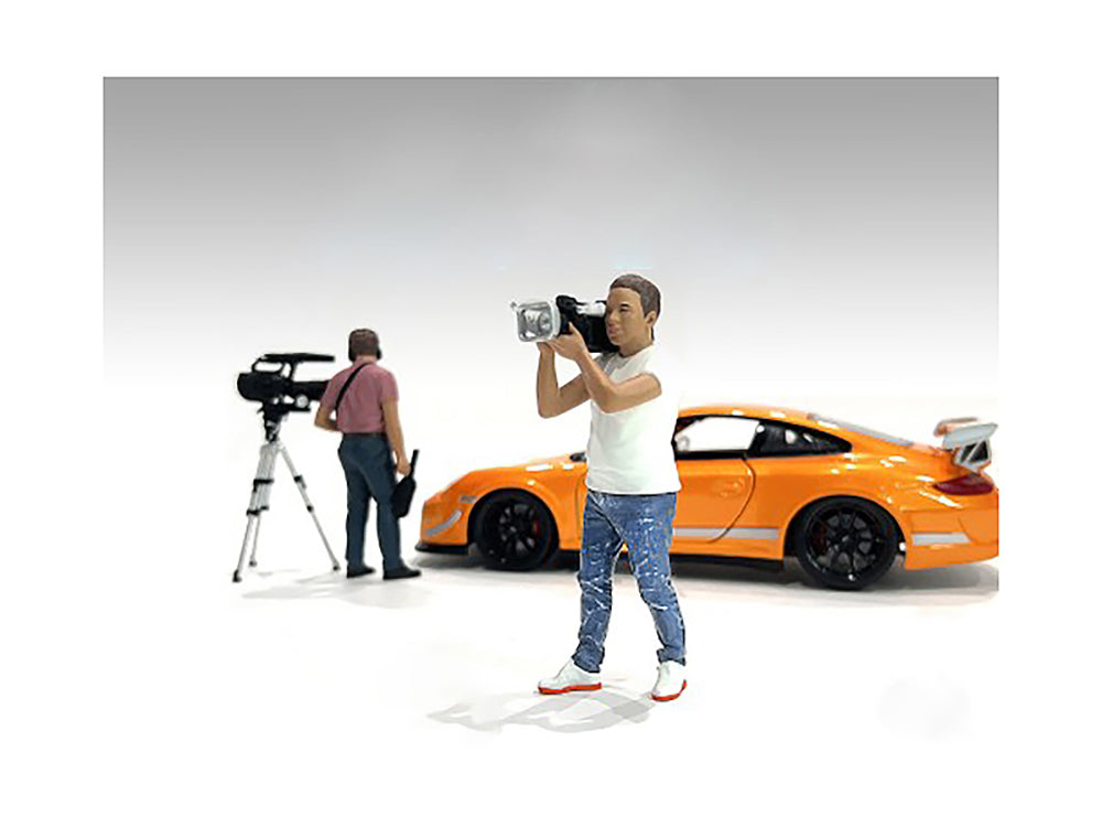 "On-Air" Figure 3 for 118 Scale Models by American Diorama