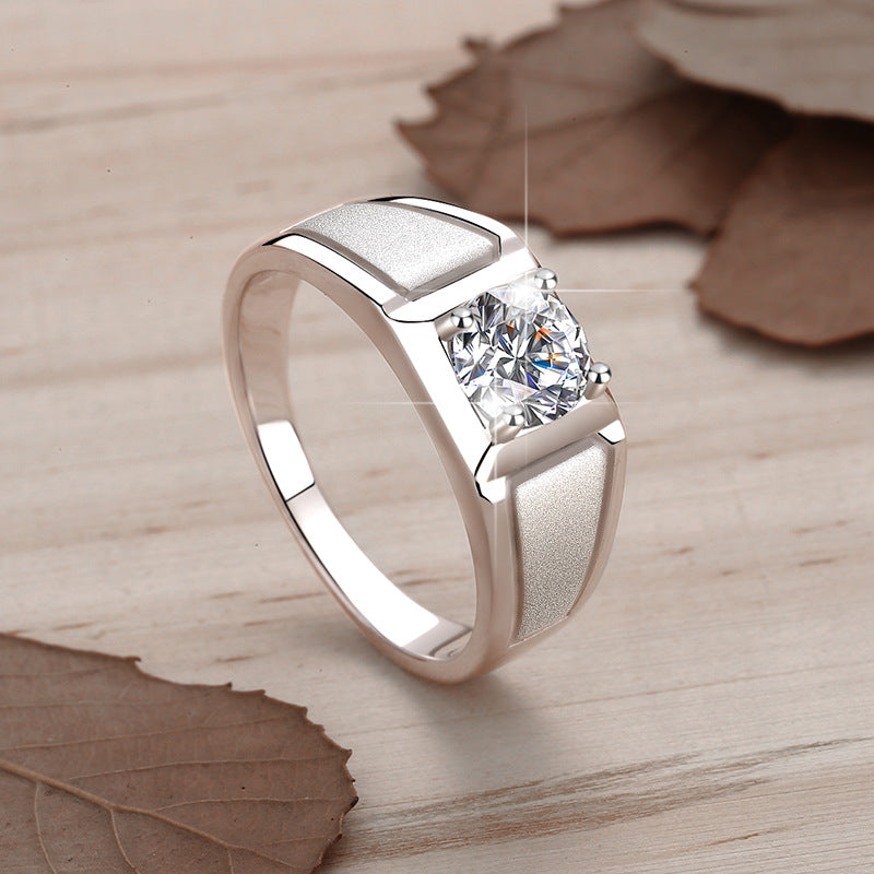 Timeless Design Statement Piece A Versatile Crown Jewellery Accessory Crafted from Durable Stainless Steel Alloys