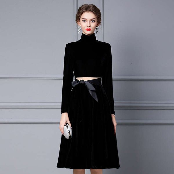 Autumn Dress 2024 New French Gold Velvet High Collar Long Sleeve with Coat to Look Thinner A-line Skirt Novelty Self-cultivation Oversize Dr