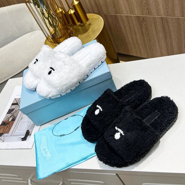 Designer Luxury Women Slippers Women Sandals Winter Wool Slippers Fluffy Fur Furry Warm Letter Sandals Comfortable Flat Bottomed Slippers