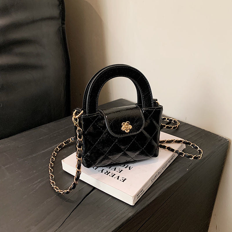 Handbag chain crossbody bag Versatile Little Fragrant Princesscute baby mini change Fashionable Outing Girl Accessories Crossbody Bag