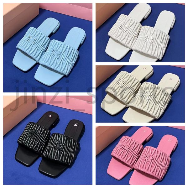 Summer Slippers Candy Color Classic Women Leisure Flip Flops Fashion Flat Bottom Sandal Letters Luxury Ladies Wrinkle Leather Women Beach Sh