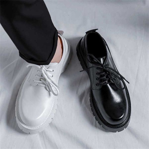 Hip Men Sapatos de vestido Sapatos de couro pequenos Botas masculinas British Style Casual Shoes Casual College College Black Series Sapatos