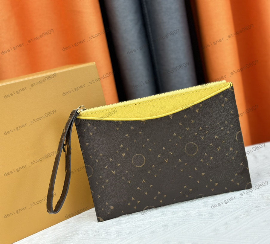 Wallet Designer bag Luxury Leather Wristlet Clutch Wallets large Pallas purse men women Zipper iPad mini bags coin purses long card holders large ca