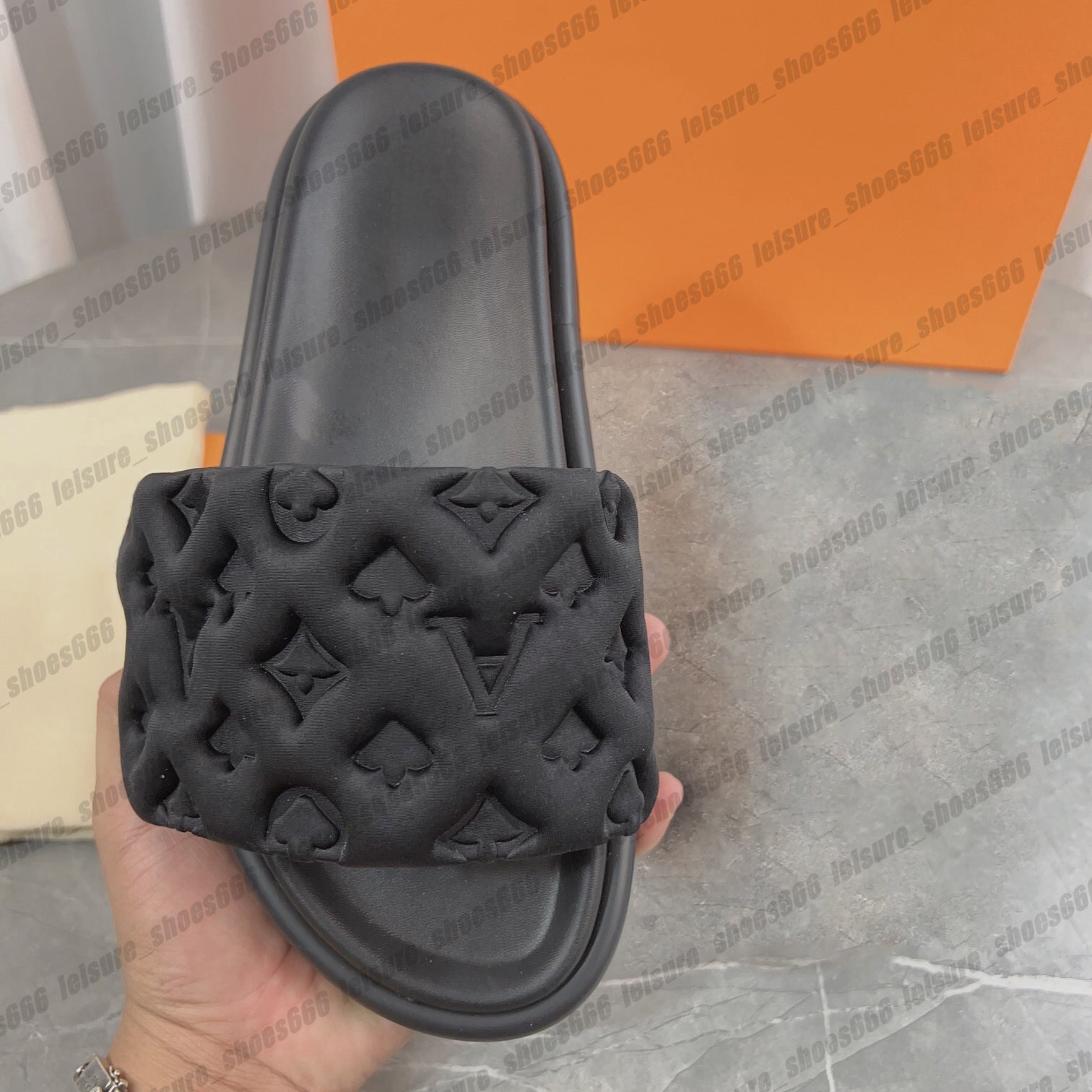 Designers Slides Pool Pillow Mules Women Sandals Sunset Flat Comfort Mules Padded Front Strap Slippers Fashionable Easy-to-wear Style box