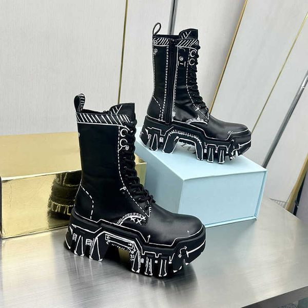 Fashion Show Tire Water Platform Thick Bottom Anti slip Fashion Short Boots Thick Heel Height Increase Graffiti Motorcycle Boots Couple Shoe