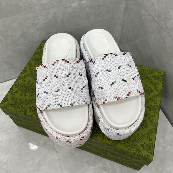 Slippers Babouche Canvas Slipper Beach Sandals Slides Flip Flops Waterproof Platform Slippers Sheepskin Lining Female Flat Heel Shoes Casual