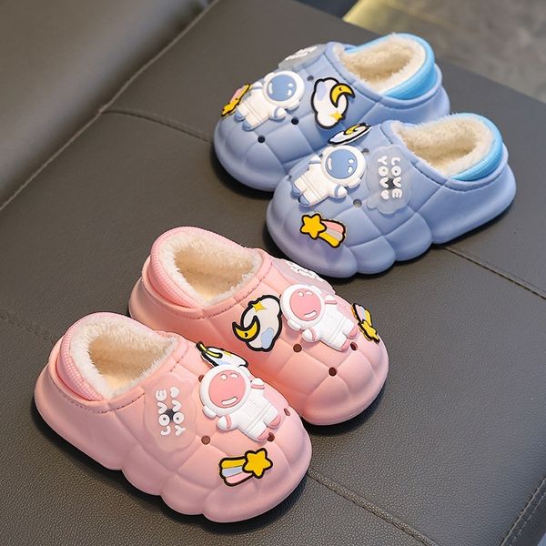 Winter slippers boys girls, anti slip, warm and plush home bags for babies to wear outside, children&#039;s fuzzy cotton shoes