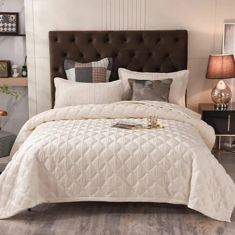 Solid Embroidered Bedspread Quilt Set 3pcs Quilted Bedding Cotton Quilts Bed Covers Pillowcase Blanket King Queen Size Coverlets 252033 DJ2