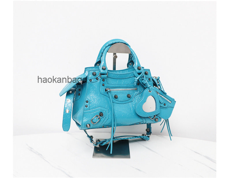 Master quality designer bag Neo Cagole City bags Luxury detachable heart mirror fine grain sheepskin leather handbag shoulder bag women&#039;s black