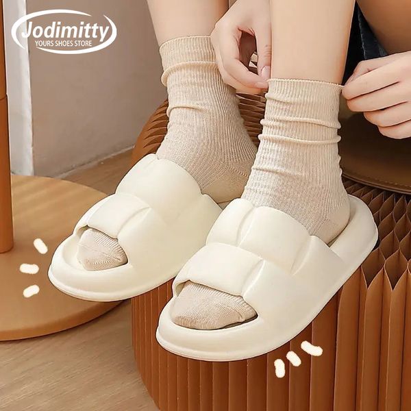 New Eva Couple Summer Slippers Soft Flip Flops Beach Indoor Bathroom Sandals Anti-Slip Thick Platform Male Household Shoes