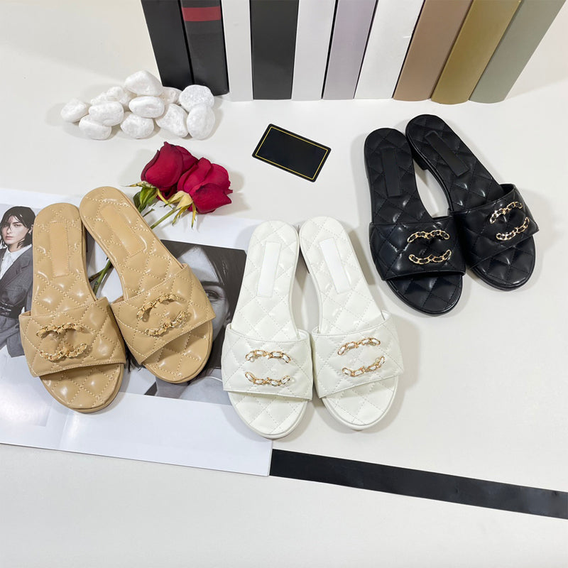 24SS fashionable slippers sandals famous designer women embroidered flat slipper early summer flip flops Luxury fashion new shoes