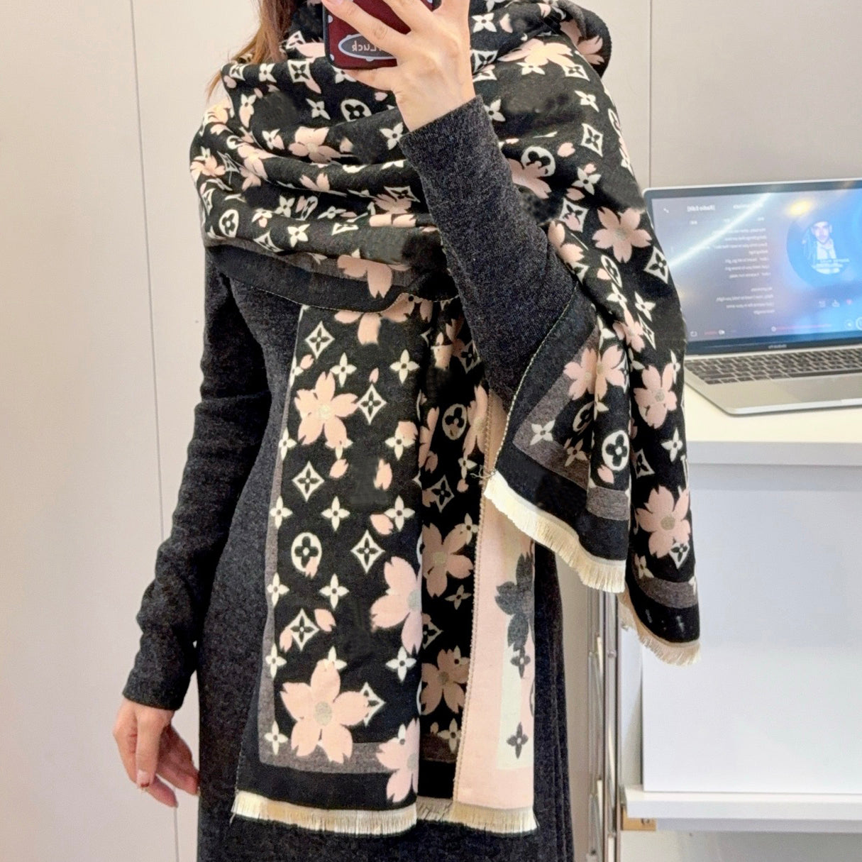 designer scarf for women new scarf Fashion Autumn Winter Long Shawls Gradient color Woman Brand cashmere Scarfs Soft Touch Warm Wraps echarpe