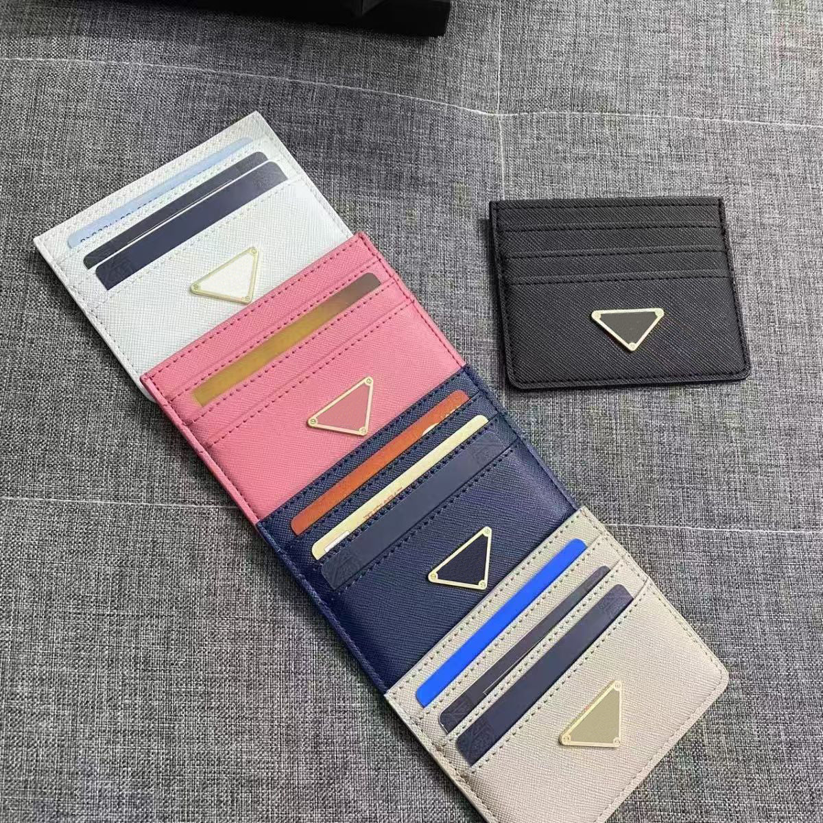 Designer Women&#039;s Mens Re-Edition triangle card holder Purses wallets Luxurys vintage wallet Leather branded retro wholesale Holders Coin card K