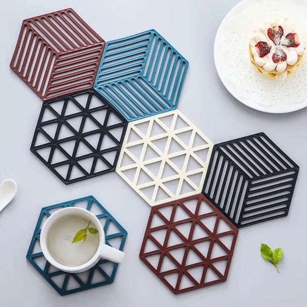 Insulation Silicone Mat Hexagon Tableware Anti Scalding Coaster Pad Heat-Insulated Bowl Placemat Home Table Decor Kitchen Tools Hz118