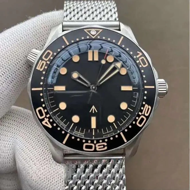 Men watch 300-meter diving 007 watch designer watches men AAA+ high-quality 42MM mechanical automatic watch Sapphire mirror surface watch