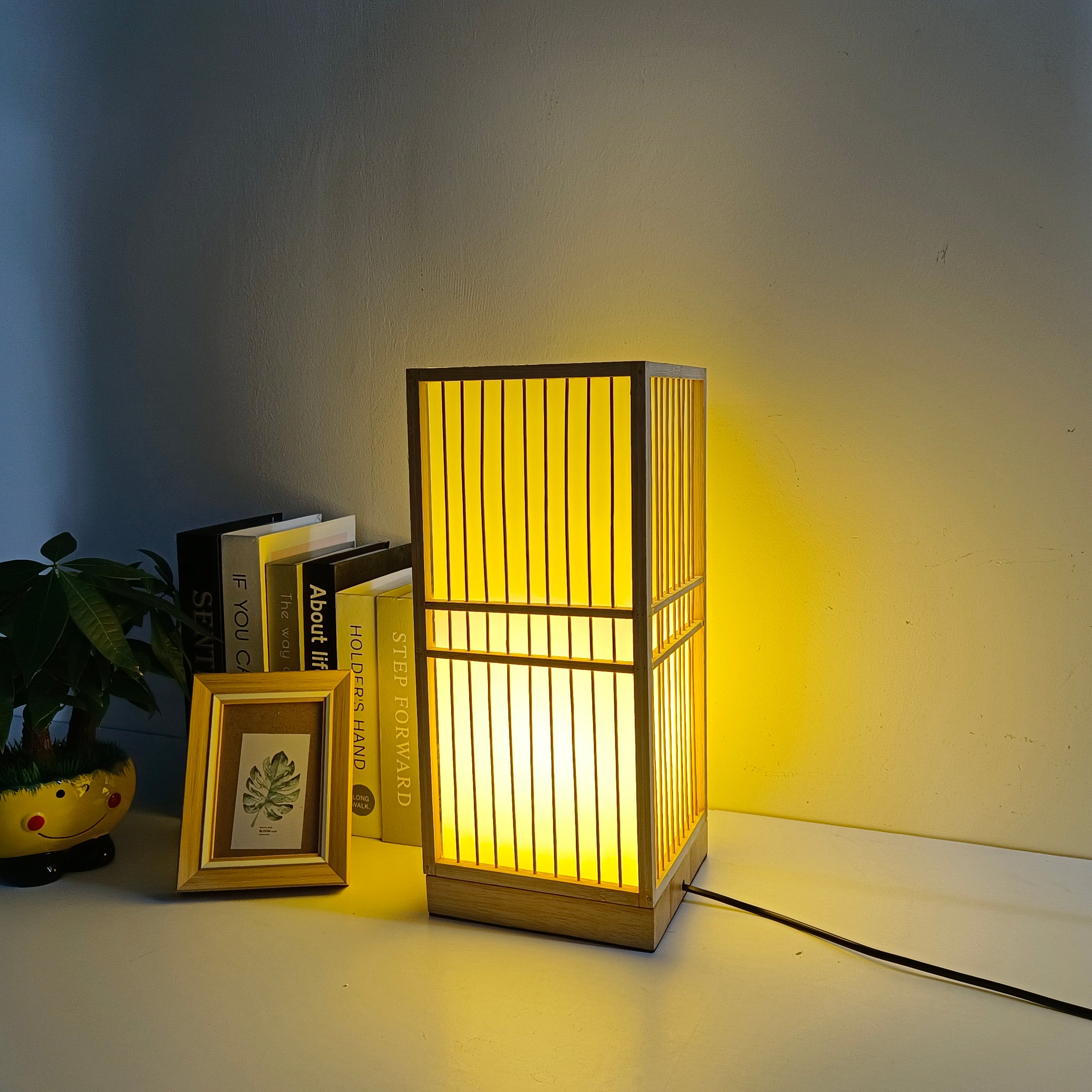 Elegant Desk Lights with Bamboo Finish - Perfect for Living Room and Bedroom Ambiance