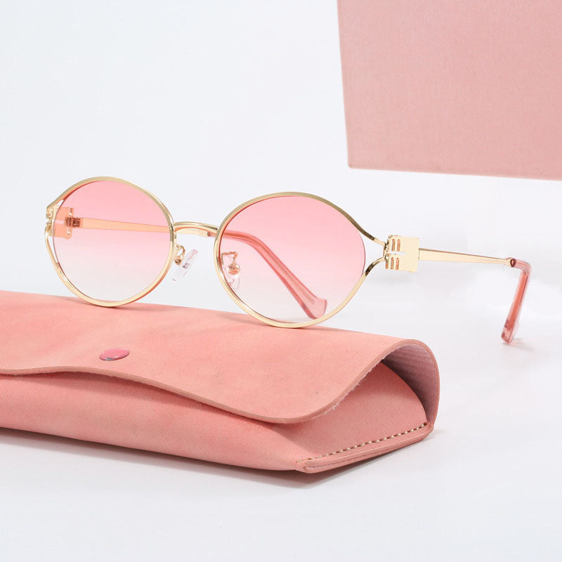 Womens Designer Luxury Sunglasses Pink Oval Frame with PC Mirror Lenses for a Vintage Look High-Quality Classic Retro Round Sun glasses fashion gogg