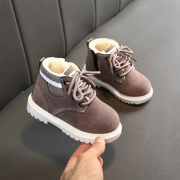 Botas infantil sapatos casuais botas de inverno de inverno sapatos de moda de couro de couro macio de meninas 21-30 Sport Running Shoes H241