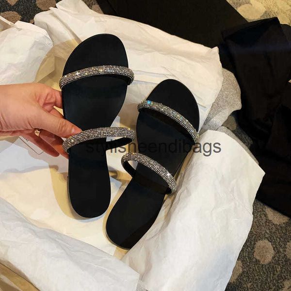 Slippers Glitter slippers womens summer sandals 2022 fashionable shiny simple flip beach diamond apartment outdoor H241128