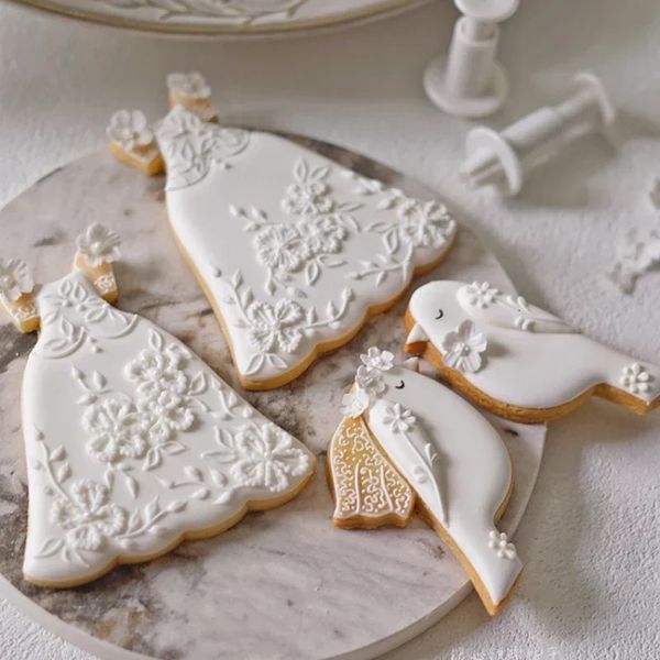 Wedding Dresses Love Bird Cookie Cutter Cake Decoration Fondant Embosser Cartoon Molds Biscuit Forms Baking Tools 250109