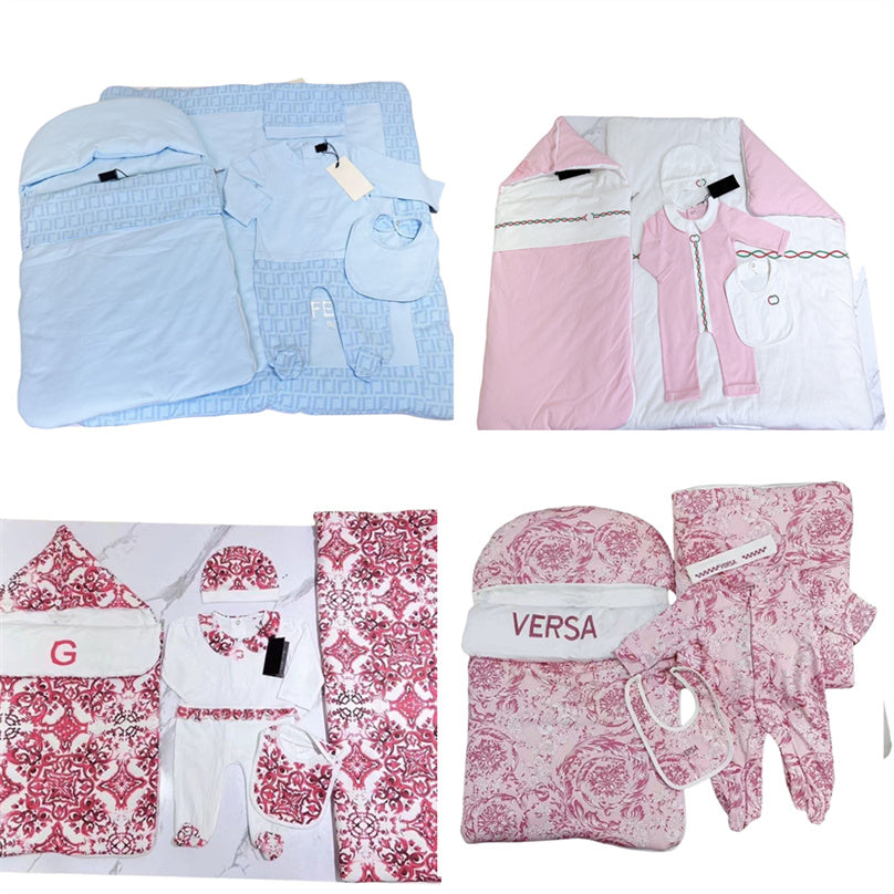 Baby Designer New Brand Baby Climbing Suit Simple Long Sleeved Cotton One Piece Dress Sleeping Bag Five Set Winter Warmth Protection A10