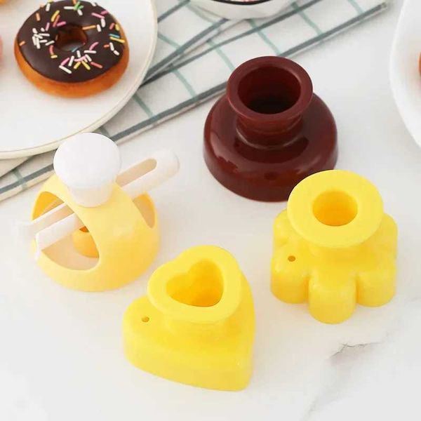 Hot S Food Grade ABS Donut Mold Cake Mold Baking Bakeware Cake Decorating Tools Desserts Bread Cutter Maker Baking Mod Z250113