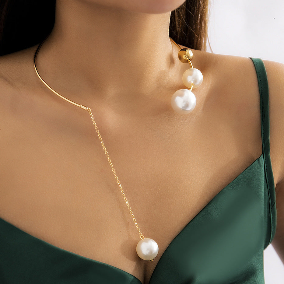 Minimalist geometric personalized round bead collarbone chain with niche design, open collar, cool style imitation pearl necklace