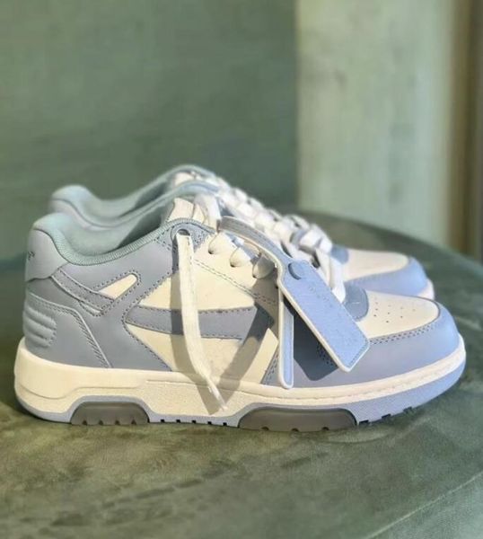 2024 Paris Out of Office Sneakers Shoes Ultra-light Rubber Sole Trainers Black White Mesh Casual Walking Comfort Runner Couple Sports BOX