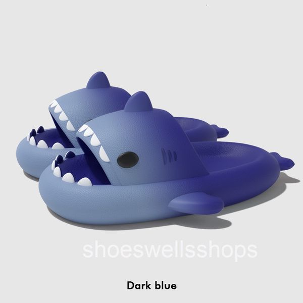 Gradient Shark Slippers Funny Cute Designer Sandals For Mens Womens Youth Summer Lovely Beach Shoes Pool Slides Soft Eva Sole Claquette scuf