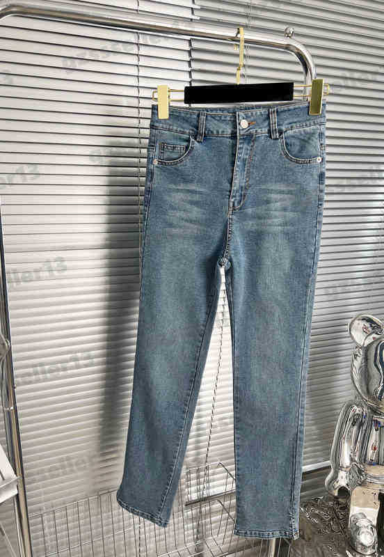 Womens Jeans Designer Women Clothing CNL Embroidered Denim Trousers Fashion Brand High Elastic Tight Light Blue Pencil Pants 0912