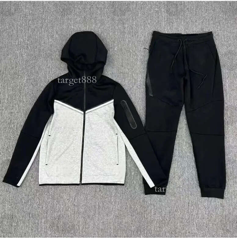 Designer Tech Fleece Tracksuit High Quality 1 Two Piece Jacket Sportswear Basketball Jersey Full Zip Hooded Sweatshirt Jogging Bottoms b25