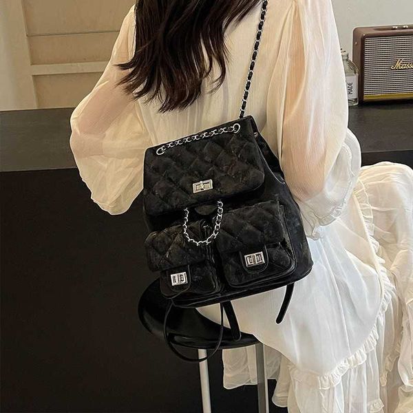 Aimee Rabbit Womens Bag 2024 New Trendy Fashion Lingge Embroidery Line Western Style Versatile Korean Edition Casual Simple BackpackX240906