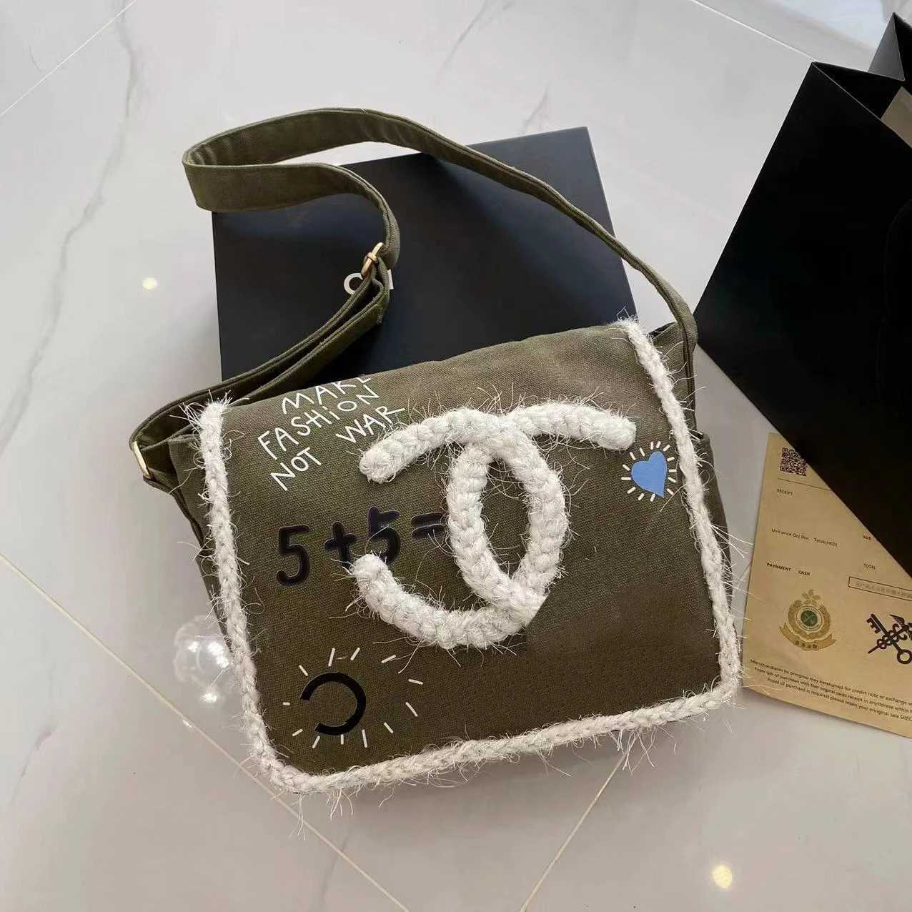 Cross Body Anti war graffiti bag retro messenger bag luxury designer fashionable womens cross body bag womens handbag J250113