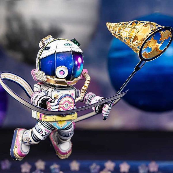 3D Puzzles MMZ Model MU 3D Metal Puzzle Astronaut Model Kit DIY 3D Laser Cutting Assembly Puzzle Toy Adult and Childrens Gift Y250112J973
