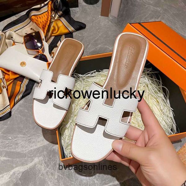 H Original Slippers womens for summer wear 2024 new fashionable Korean version versatile flat bottomed tourism beach leather sandals64HO