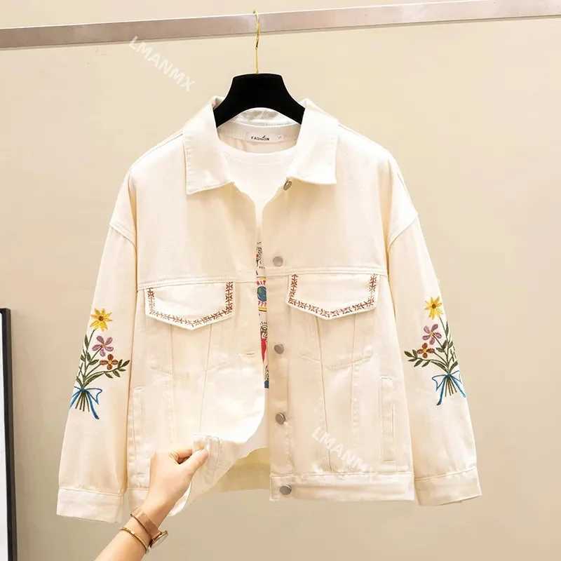 Denim Jacket Women Embroidery Overcoat Jeans Jacket Loose Base Coat Beige Outerwear Female New Spring Autumn 2023 NewX240920