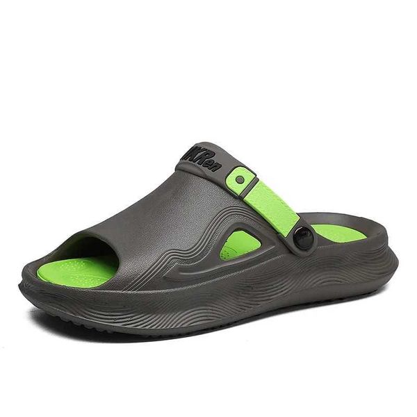 brand sports outdoor Summer fashion mountaineering motorcycle slippers women&#039;s non-slip thick sole leisure star beach sandals men light