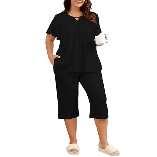 Heat Move Plus Size Pajamas Sets for Women 2 Piece Soft Sleepwear Short Sleeve Top and Capri Pant Pjs Loungewear with Pockets