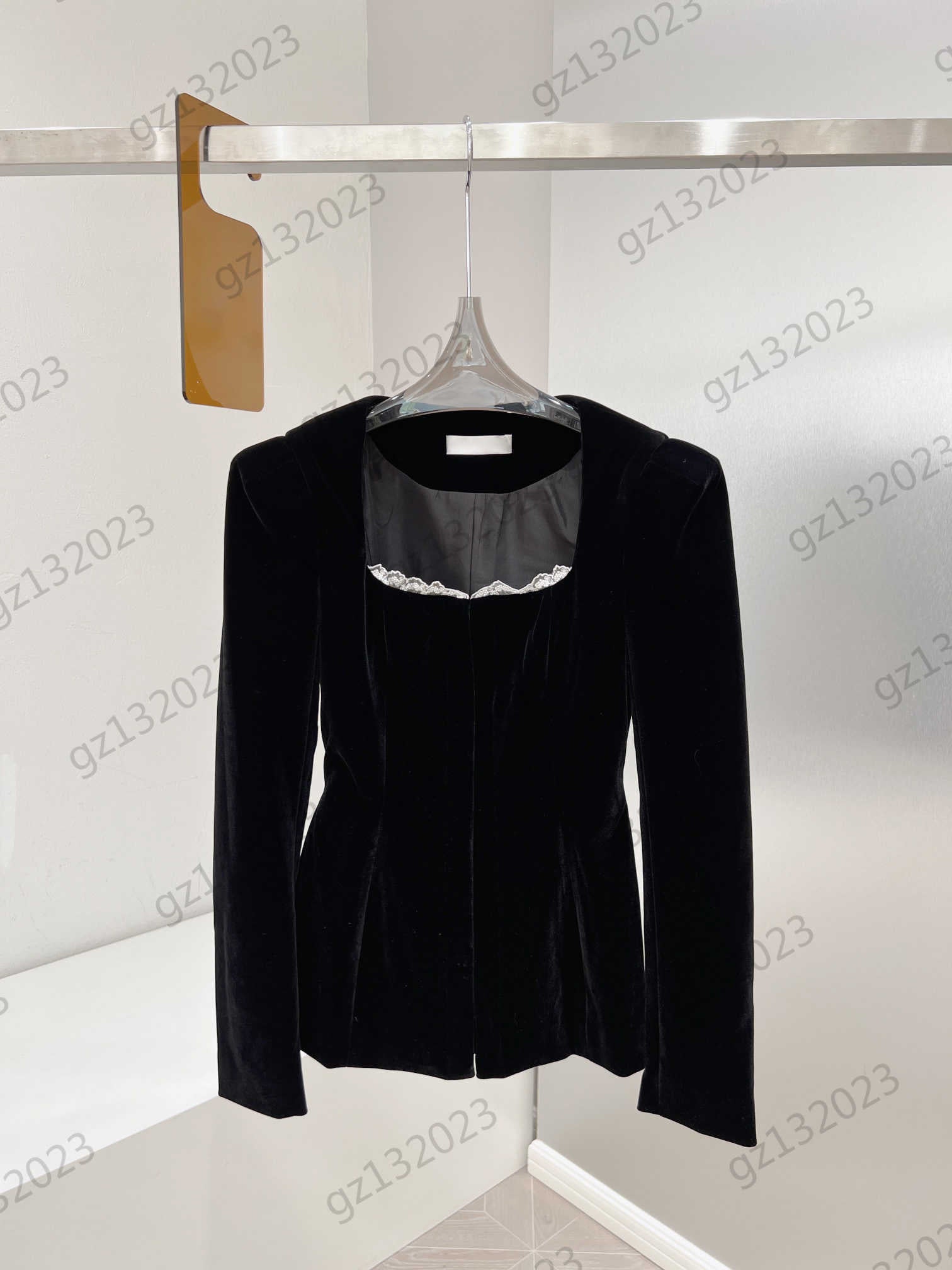 Womens Jackets Velvety Square Collar Slimming Jackets Chest Lace Decoration Long Sleeve Slim Coats Fashion Commuting Style Women Apparel