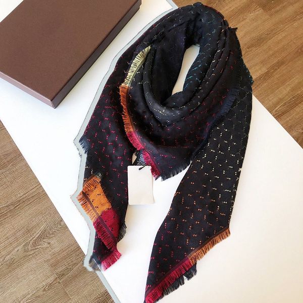 2023 Designer Scarf For Men and Women Oversized Classic Check Shawls Scarves Designer luxury Gold silver thread plaid Soft comfortable Shawl