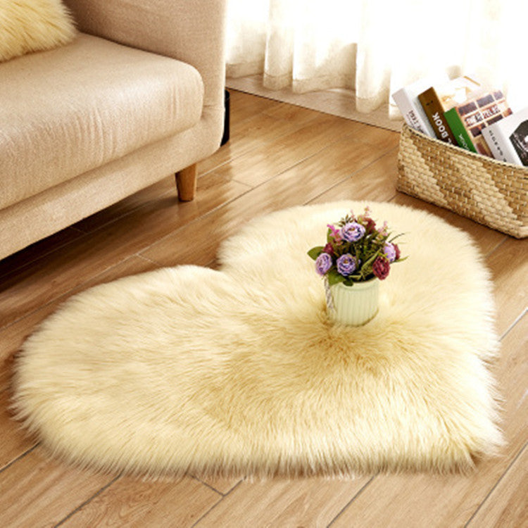 Modern Imitation Australian Wool Carpet, Wool Floor Mat, Cute Peach Heart Plush Cushion Decoration