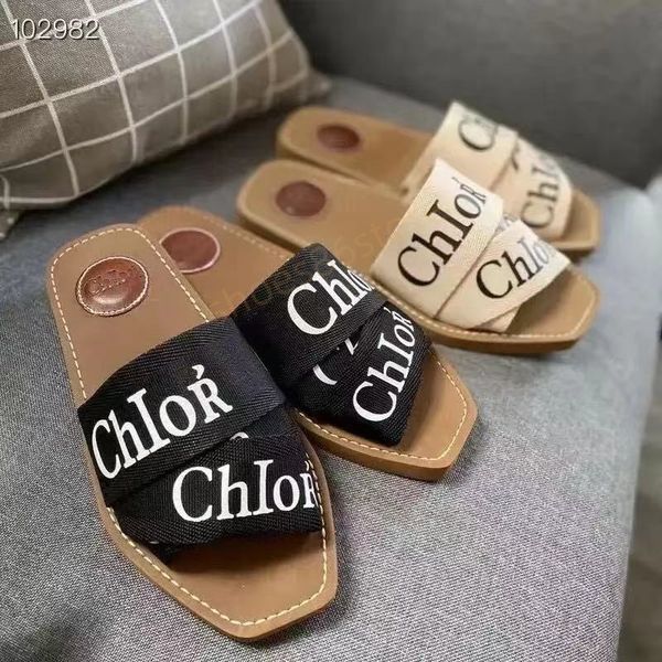 Designer Women Sandals Brand Street Style Flat Slippers New Summer Modern Square Outerwear Female Thick Soled Casual Beach Shoes Slippers fo