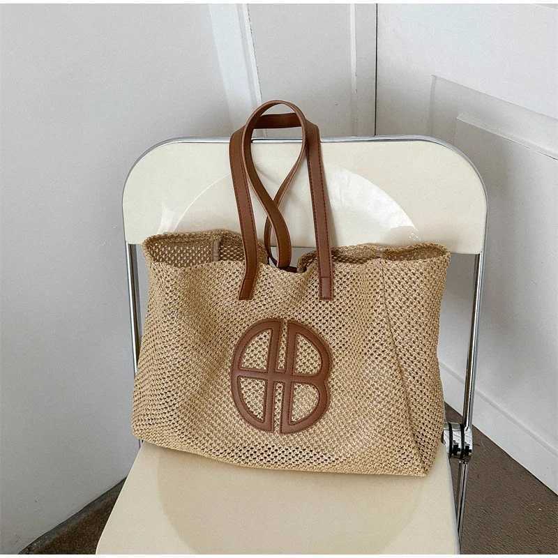 Hollow Out Knitting Tote Bag Large Capacity Handmade Shoulder Handbag Women 2023 Designer Casual Beach Bag Ethnic Style