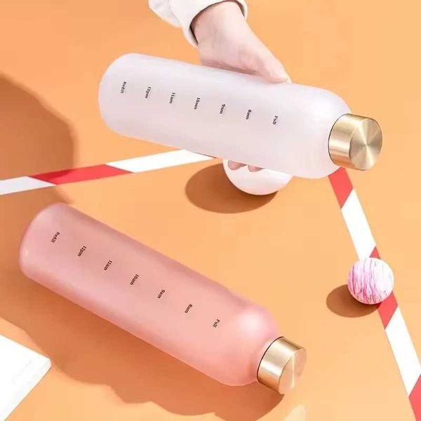 1Liter Sports Water Bottle with Time Marker Fitness Outdoor Travel Portable Leakproof Drinkware BPA Free Frosted Drink BottlesXJ240903