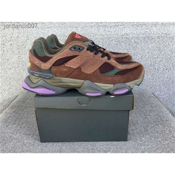 2024 Designer Shoes Athletic Running Shoes mens womens Sea Salt Blue Arctic Grey DTLR Glow Crystal Pink Castlerock Navy Blue Outerspace Beef