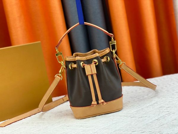 Luxury designer Handbags mini Muria Bucket bag purses Women&#039;s Leather Fahsion Lady Hand Bags With Purse Pocket Women Shoulder bag Big T