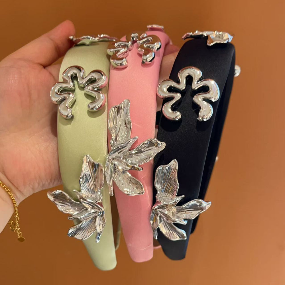 Candy-colored metallic hairband - versatile and error-free. High-quality diamond hairpin headwear by a designer brand