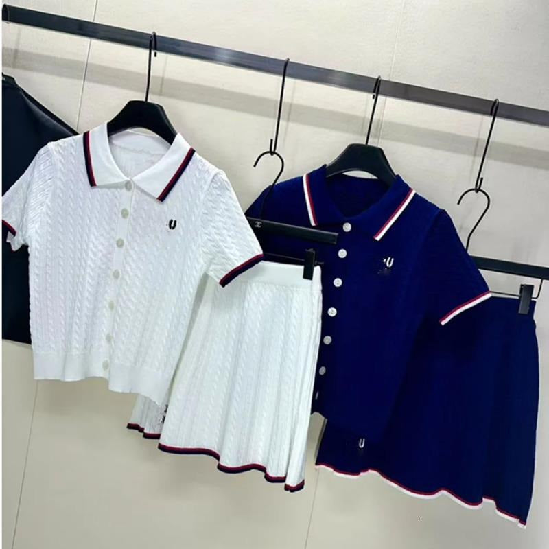 Womens Two Piece Dress Skirts Set Designer Dress New Fashion Slim Fit V-neck Long Sleeved Knitted Sweater High Waisted Pleated Skirt Reducing Clothe